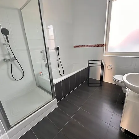 Modern Wohnen Mit Rheinpanorama * Remagen